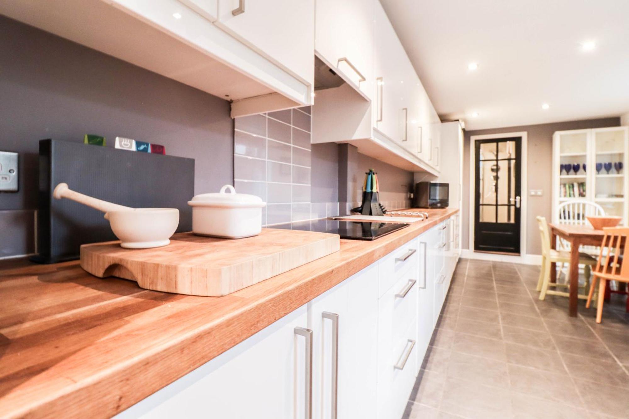 Casa vacanze Chic 3-bedroom Family Retreat In Stratford, Fast Internet And Near Shops