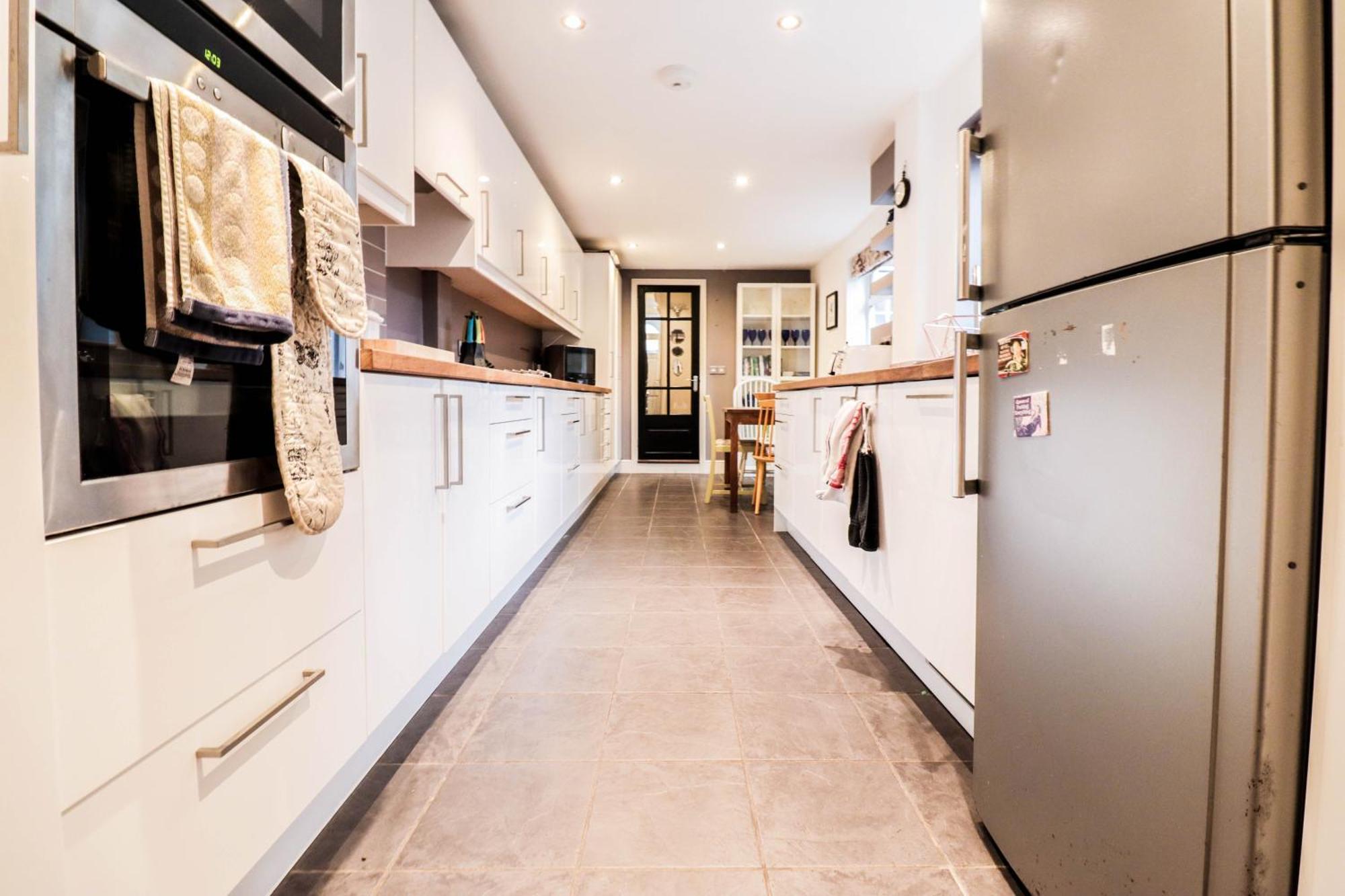 Case de vacanță Chic 3-bedroom Family Retreat In Stratford, Fast Internet And Near Shops *